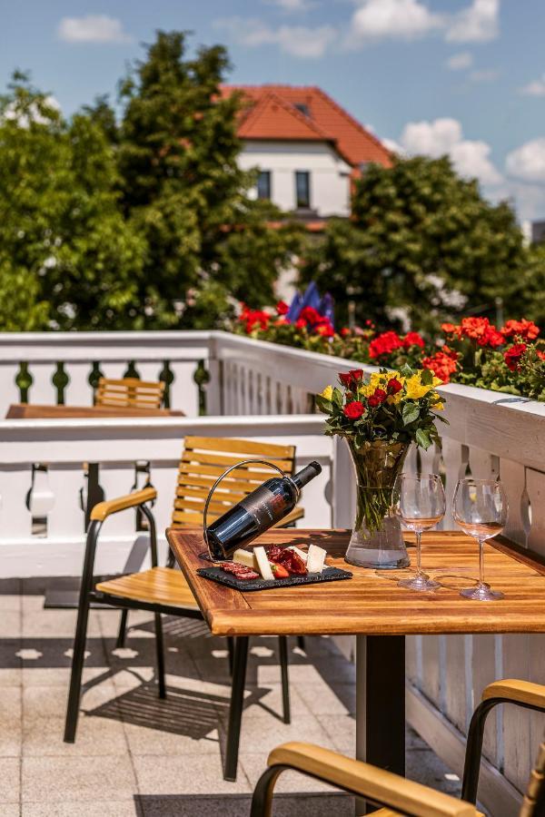 Prague Hotel Carl Inn Restaurant & Free Parking Luaran gambar